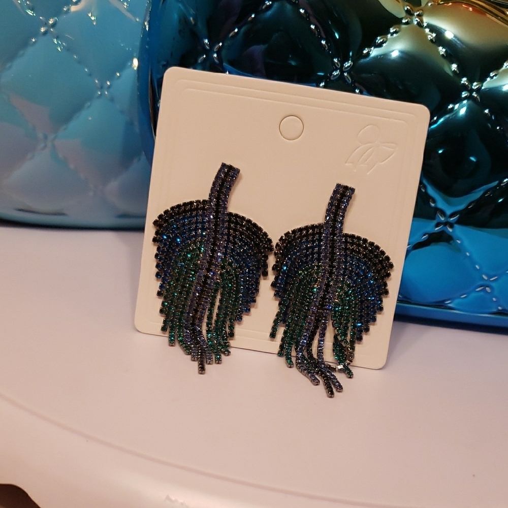 Elegant Blue and Green Leaf Earrings - Picture 8 of 8